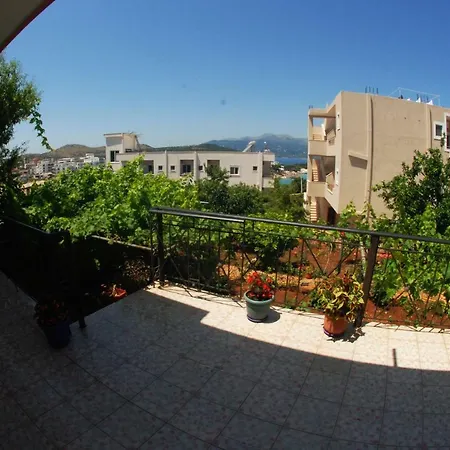 Tiku Friend's Aparments شقة كساميل