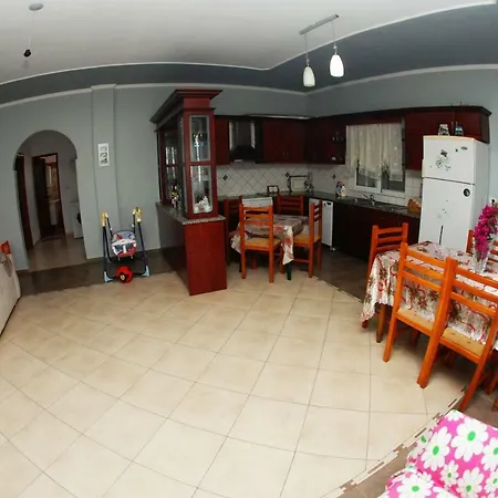 شقة Tiku Friend's Aparments كساميل